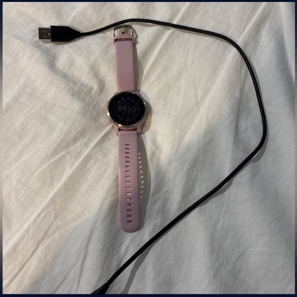 Garmin vivoactive 4s - Picture 2 of 5